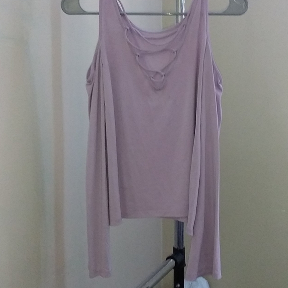 Cold shoulder criss cross lilac long sleeve Tee - Picture 2 of 3